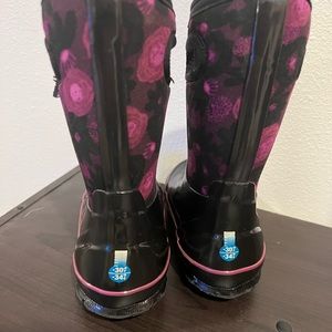 Bogs toddler size 10 winter boots